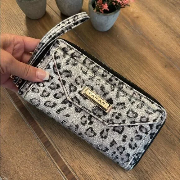 Tahari Metallic Silver and Black *Cheetah Print* Wristlet Wallet - Picture 2 of 7